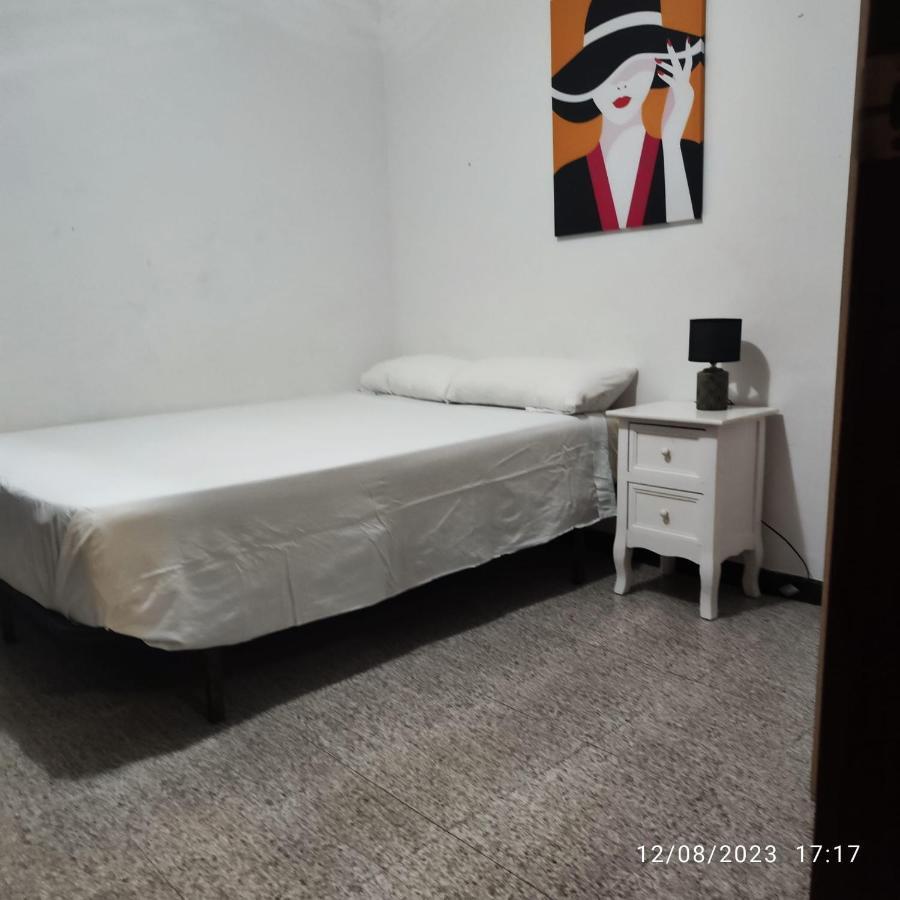 Апартаменты Apto Barcelona C R Santa Coloma de Gramenet Экстерьер фото
